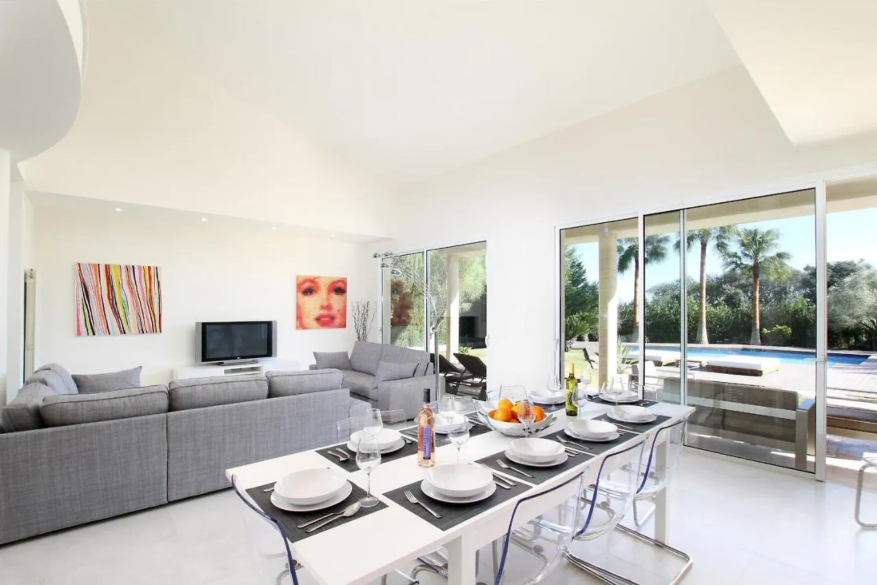 Modern Palmeras Pollenca 0*,